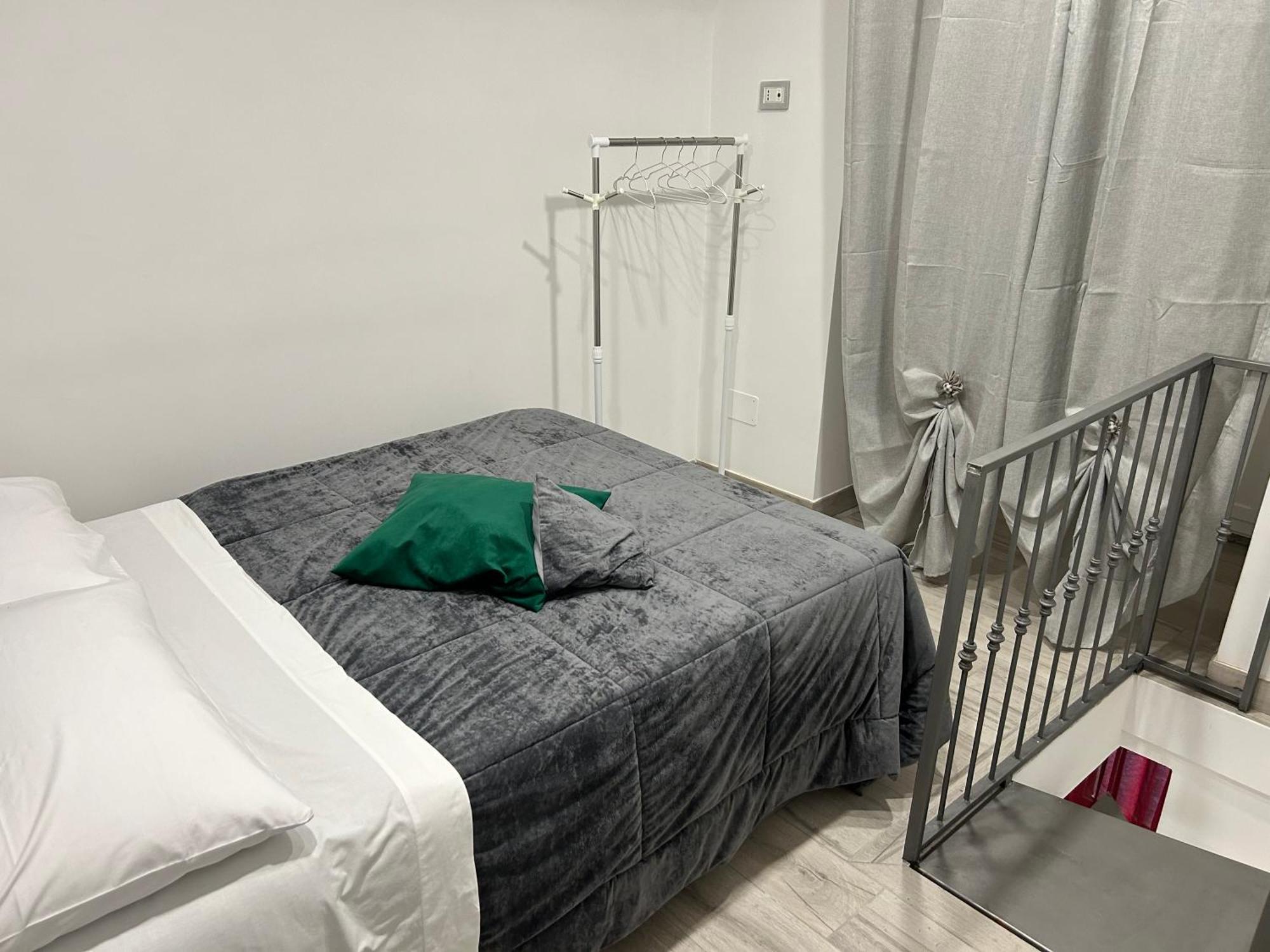 House Diva Apartment Napoli Bagian luar foto